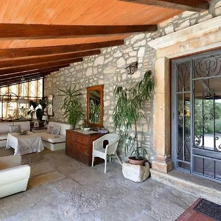 Gostinjska kuća Luxurious Nada Mugeba